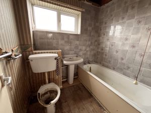 Bathroom- click for photo gallery